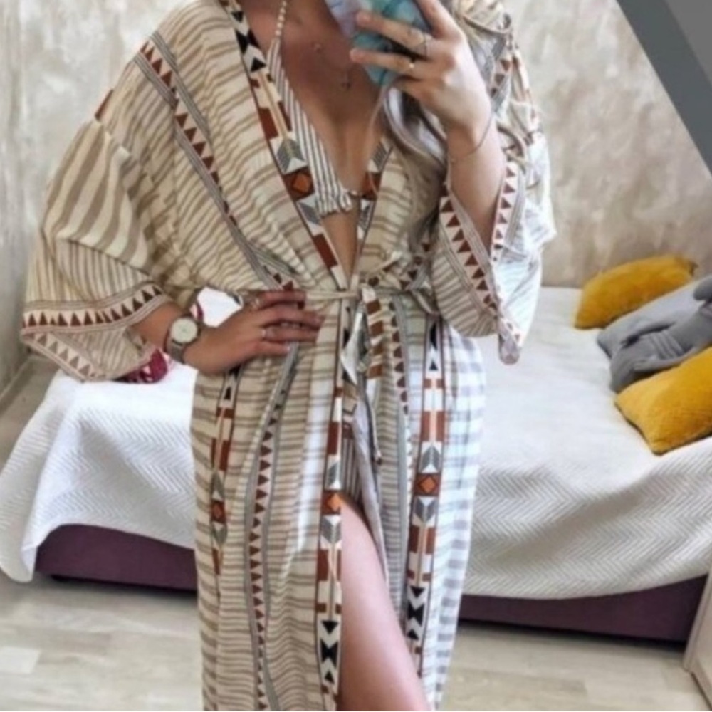 Boho Western Kimono
NWOT!